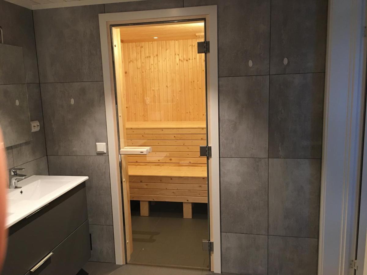 Exclusive Funkis Cabin, Lake View, Rooftop Terrace, Jacuzzi, Sauna, Close To Golf And Alpine Vrådal Exteriör bild