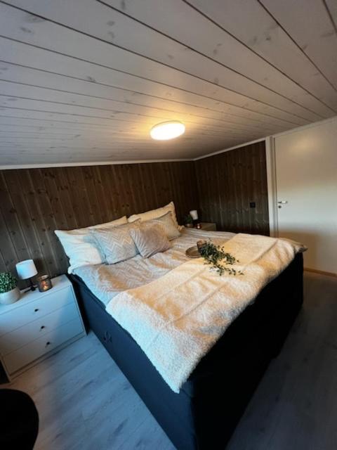 Exclusive Funkis Cabin, Lake View, Rooftop Terrace, Jacuzzi, Sauna, Close To Golf And Alpine Vrådal Exteriör bild